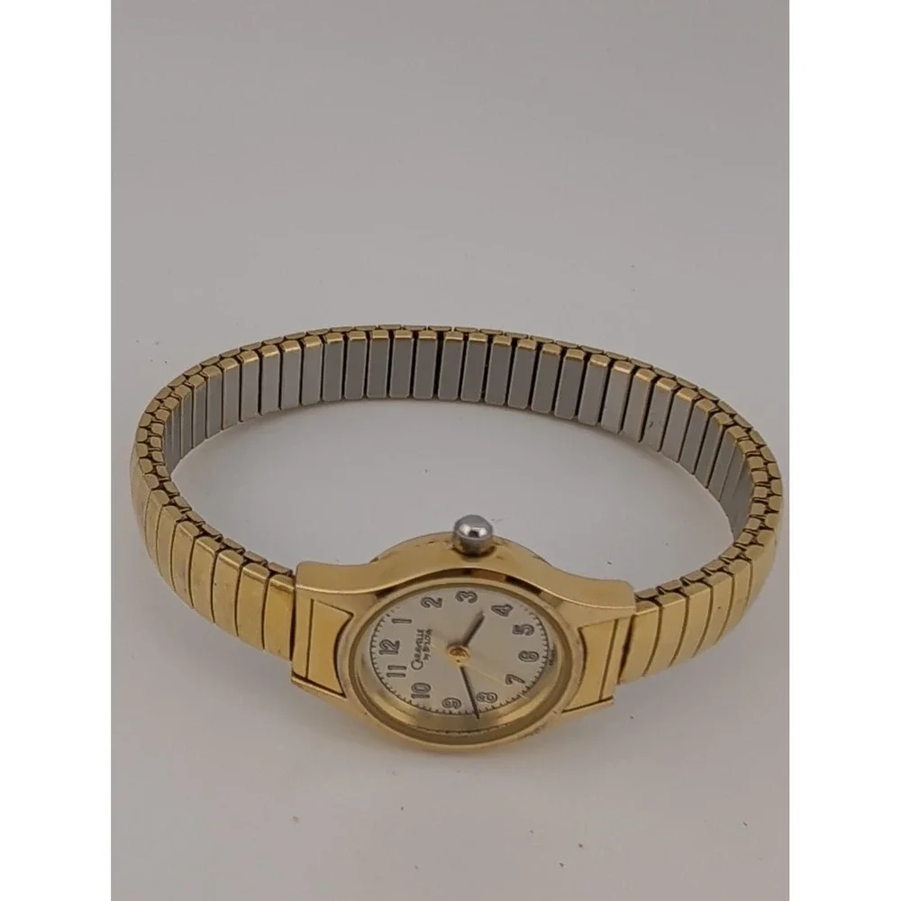 Vintage Caravelle Bulova Women's Watch 19mm Case Gold Stretch Band- New Battery
